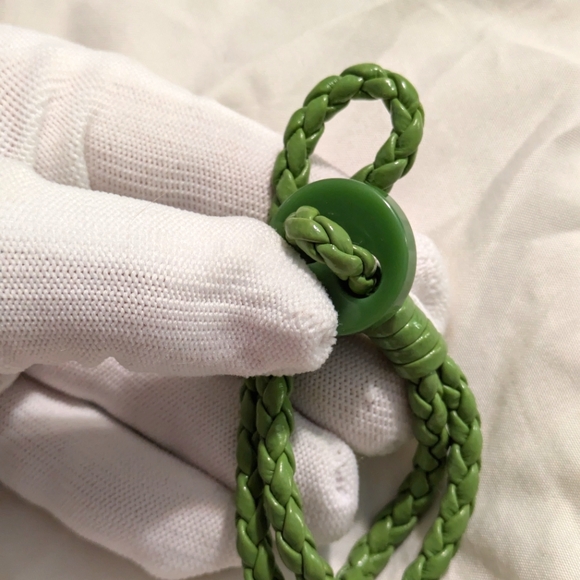Bracelet - Picture 1 of 2